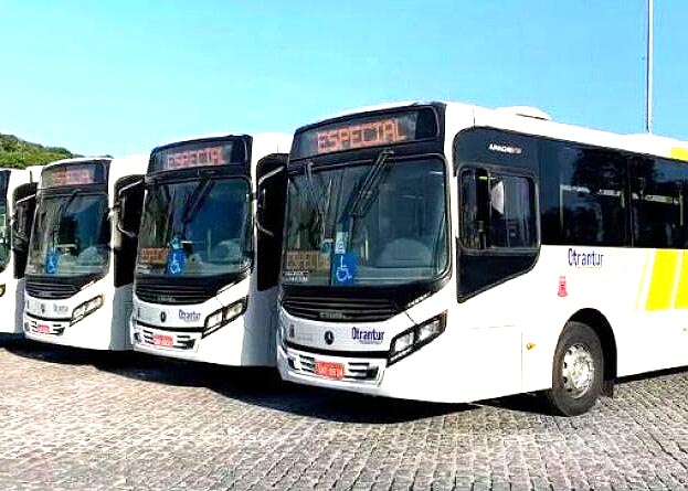 Empresa de transporte Otrantur paga funcionários e greve é encerrada