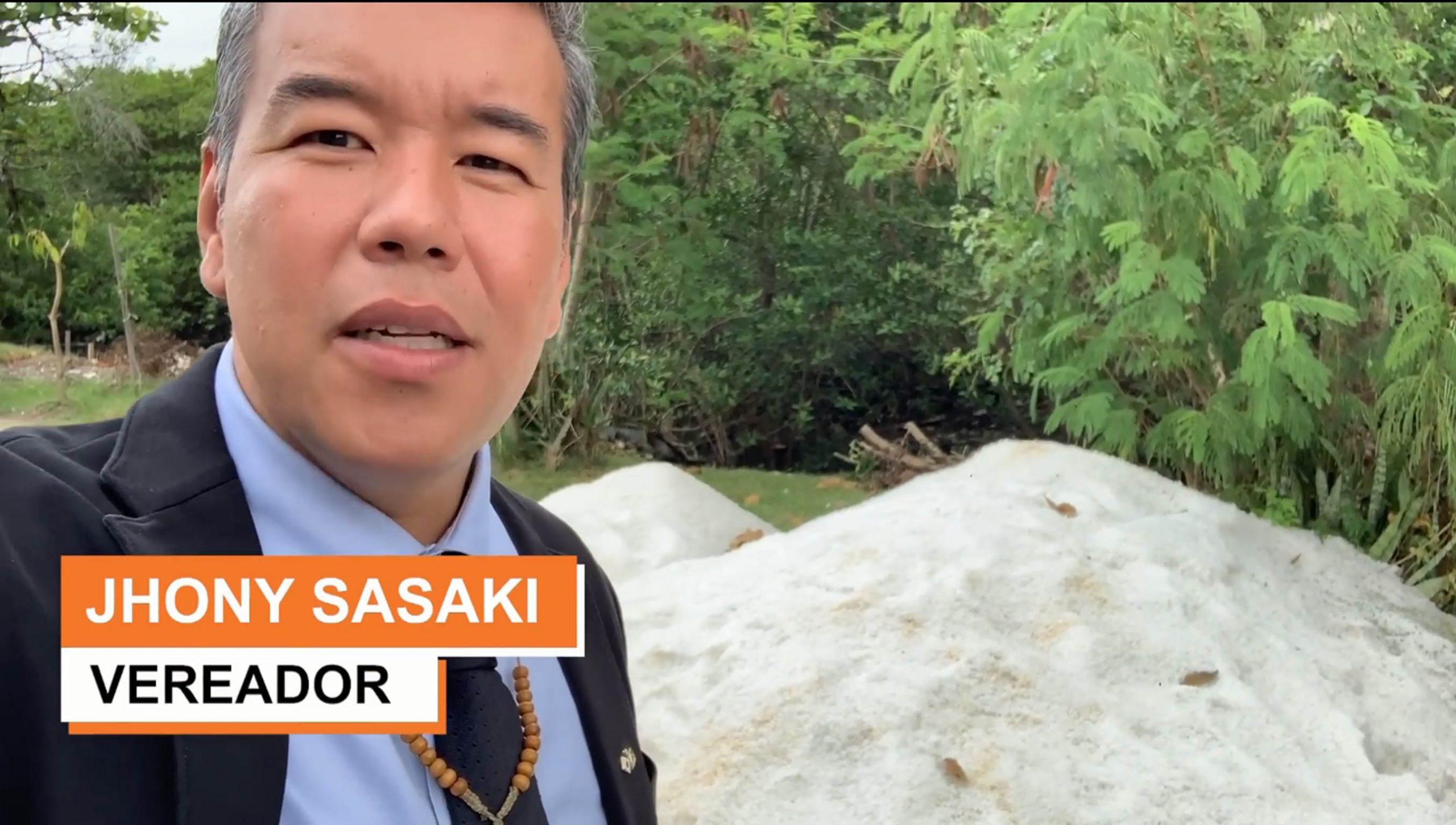 Descarte irregular de Sal na Rua Japão em São Vicente quase causa desastre ambiental