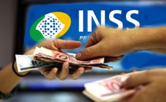 Pagamento do 13º para aposentados e pensionistas do INSS começa este mês; veja calendário
