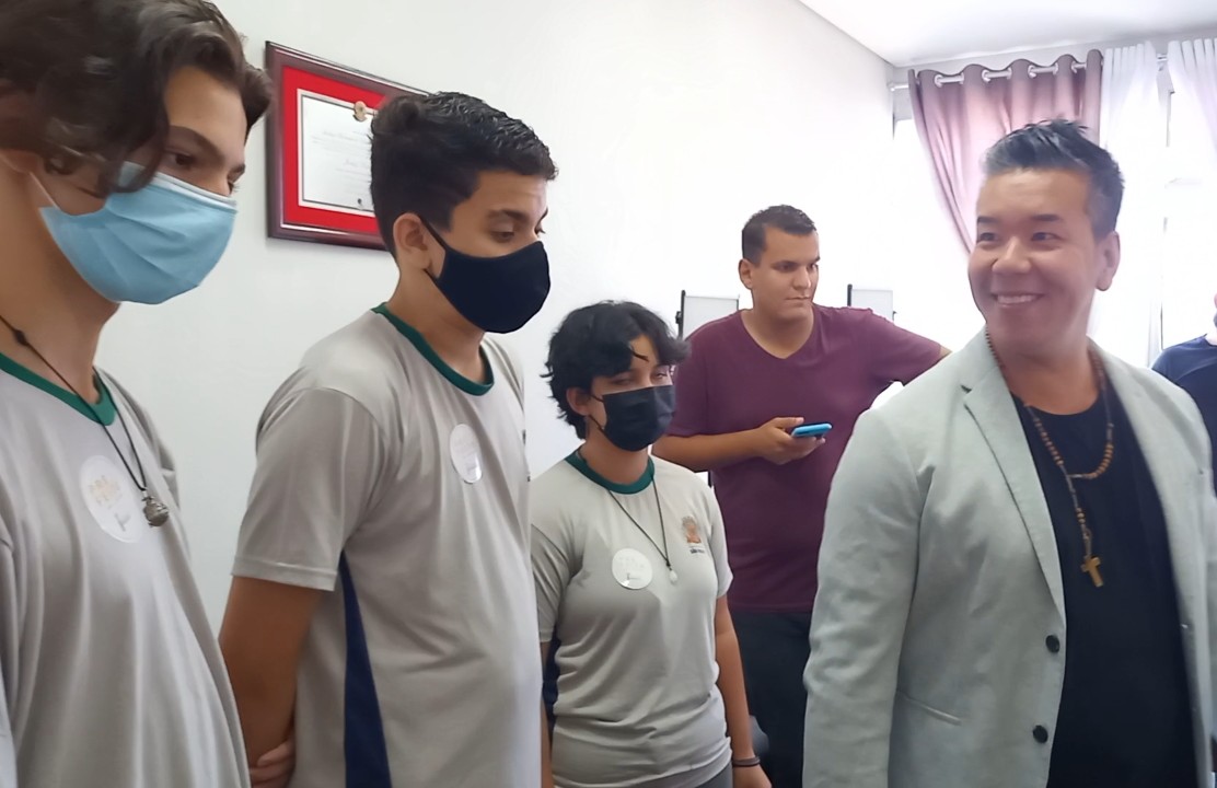 “Prefeitos Mirins” visitam a Câmara Municipal de São Vicente no dia do Prefeito Municipal