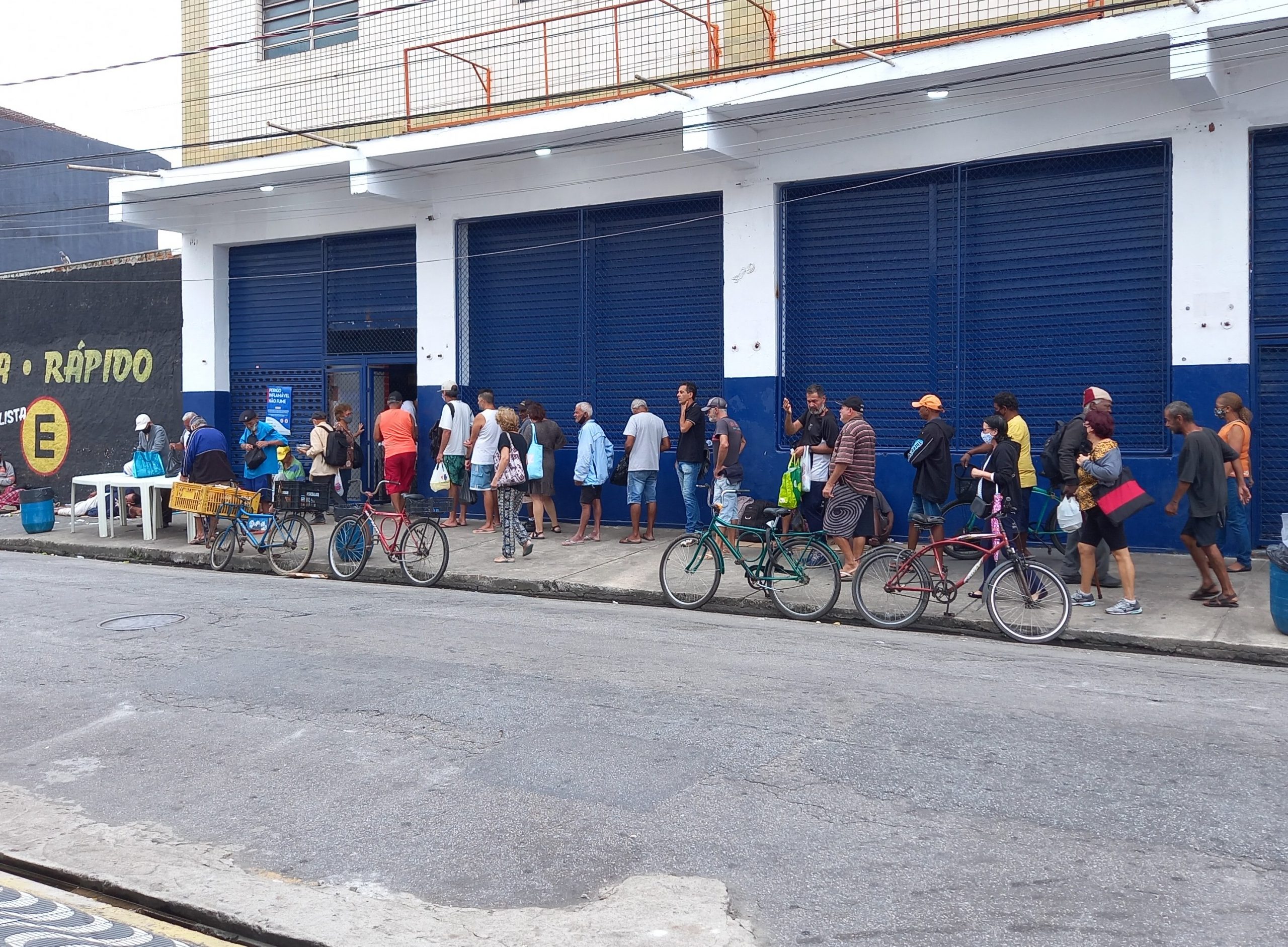 Bom Prato São Vicente, uma pedra no sapato de moradores e comerciantes