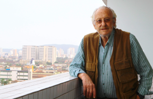 Morre aos 82 anos, o ator e diretor teatral Tanah Corrêa, em Santos, SP