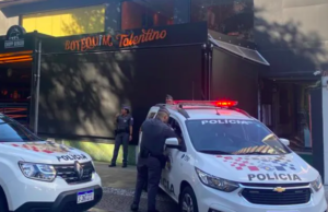 Incêndio atinge cozinha de bar no Gonzaga, em Santos