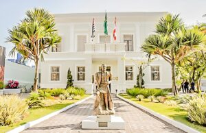 São Vicente abre vagas de estágio para cursos superior e técnico