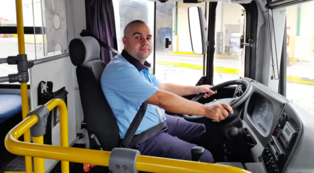 Motorista salva vida de passageiro