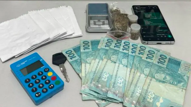 Homem é preso por comandar disk drogas