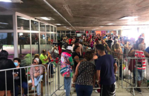 Venda de ingressos para os desfiles de carnaval em Santos começa dia 23