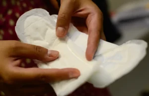 Farmácia Popular começa a distribuir absorventes gratuitos