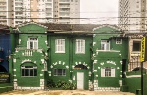 Casal é encontrado morto em suíte de pousada no litoral de SP