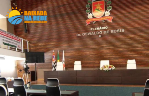 Nova mobília do plenário da Câmara de Santos, SP, custará três apartamentos