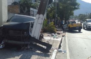 Condutor sofre mal súbito e causa acidente em São Sebastião