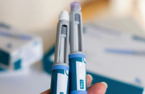 Mulher é hospitalizada após usar remédio de emagrecimento adulterado