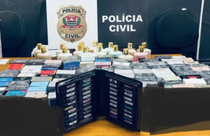 Polícia Civil faz operação e apreende perfumes falsificados