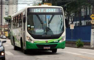 Tarifa de ônibus de Santos não aumentará até 2028; diz prefeito