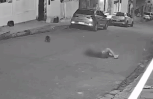 Mulher sofre fratura na coluna após ser agredida pelo ex-marido ao cobrar dívida