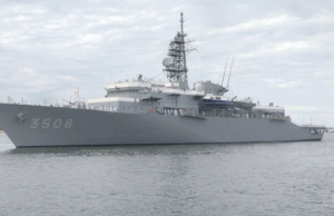 Esquadra de Treinamento da Força Marítima do Japão visita Porto de Santos SP.