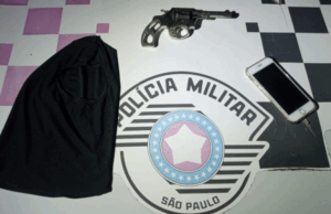 Adolescente é apreendido com arma na Zona Sul de Caraguatatuba