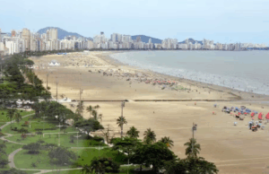 Ossada humana é encontrada em praia do litoral de SP.