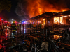 Incêndio em bar na Tailândia, deixa cenário de destruição e mortos.